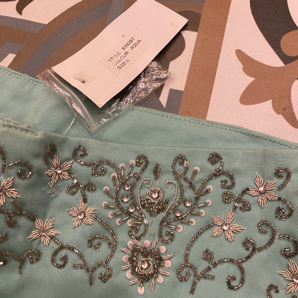 Ladies FRAY Aqua Beaded Pants NWT - Picture 4 of 5